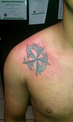 n star r tattoo.jpg
