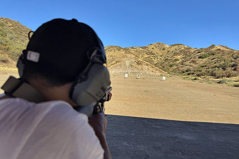 03_over-shoulder_wide.jpg