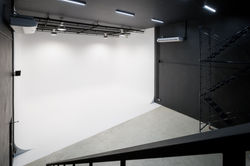 studio c white 2