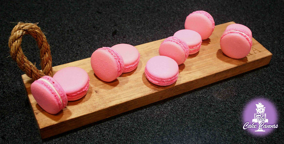 Strawberry-Macaroons