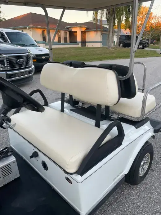 Thumbnail: Club car DS 2001