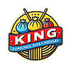 三个饺子在'KING'上方，写着“饺子、包子和面条”，King Ramen & Dumpling。