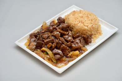 Beef stir-fry with rice