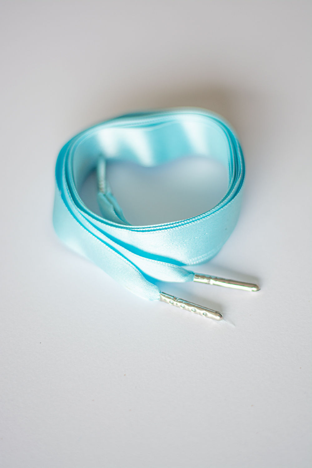 Schoenveters plat satijn luxe - aqua blauw breed