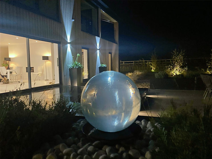 Garden lighting designed by Tythorne Garden Design