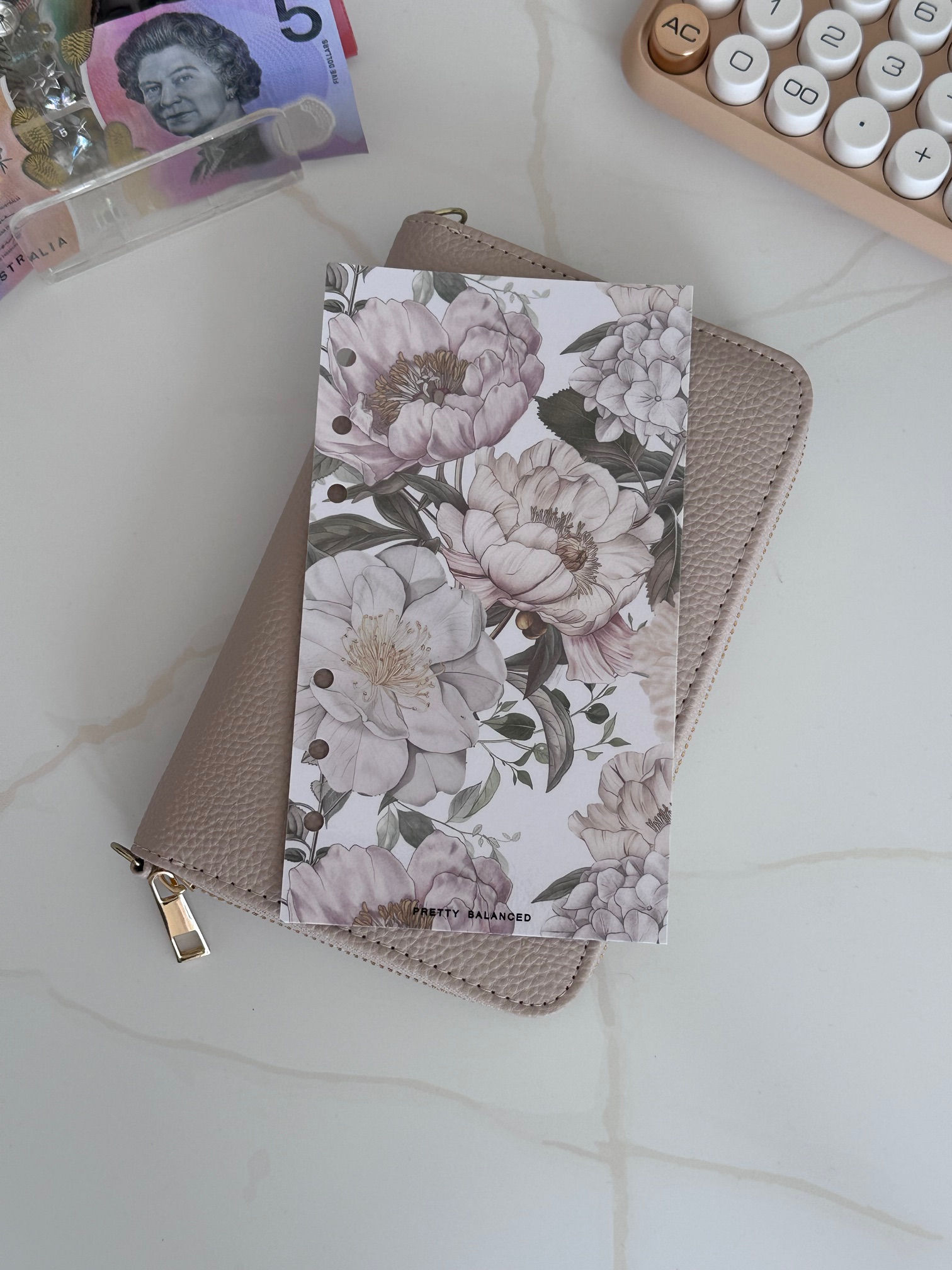A6 Dashboard - Light Floral