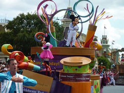 Parade2