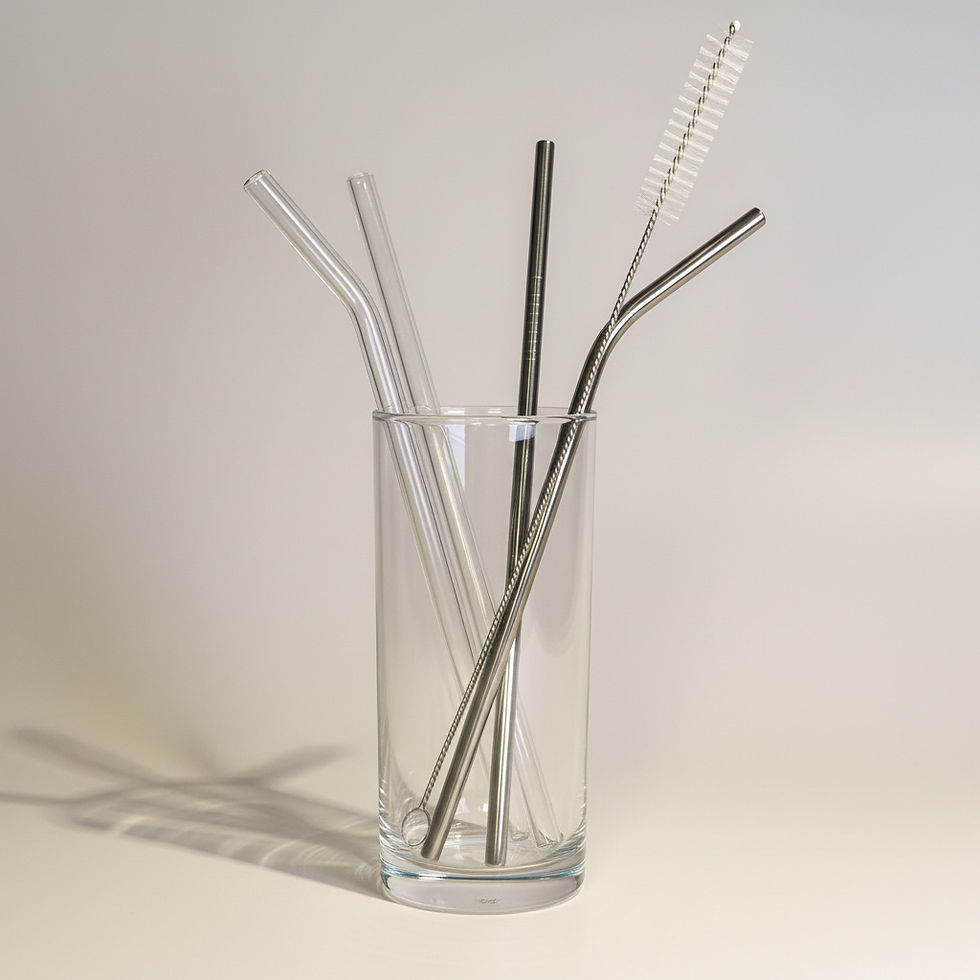 Miniature : Pailles réutilisables en inox ou en verre et goupillon