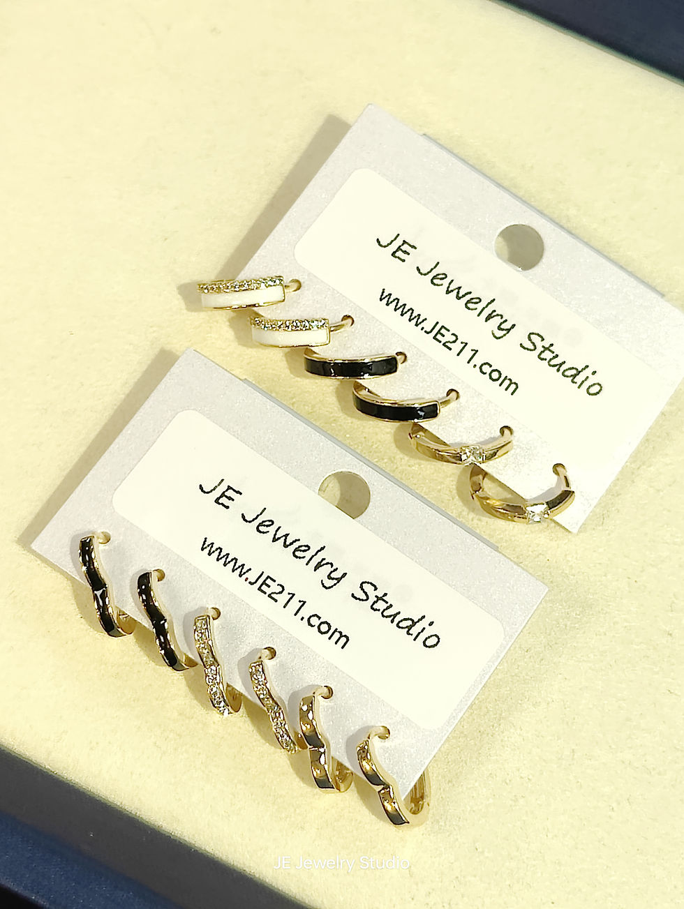 Thumbnail: Fanshion hoop earrings, for sensitive skin，water proo