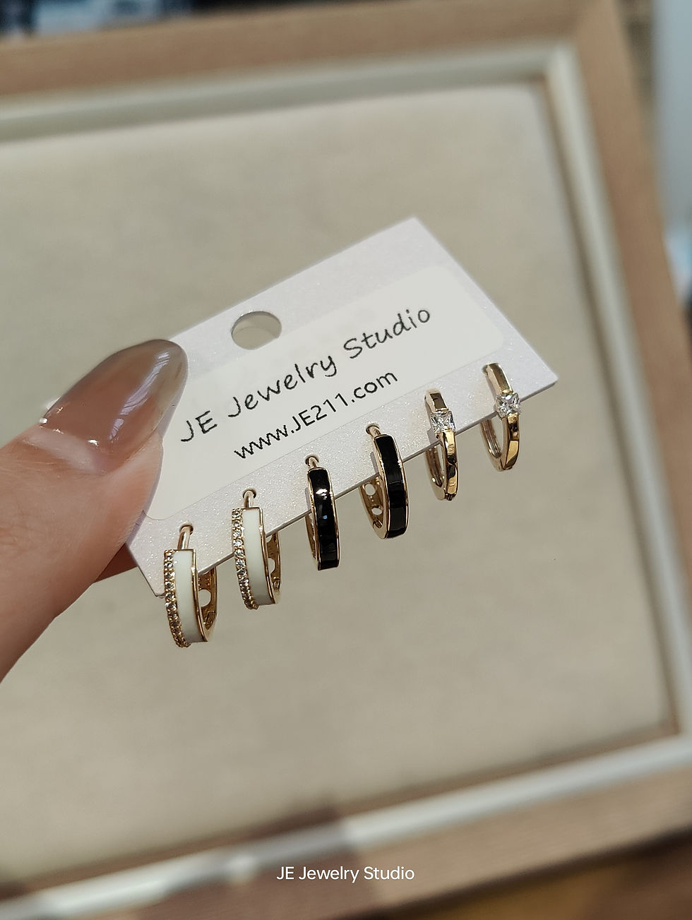 Thumbnail: Fanshion hoop earrings, for sensitive skin，water proo