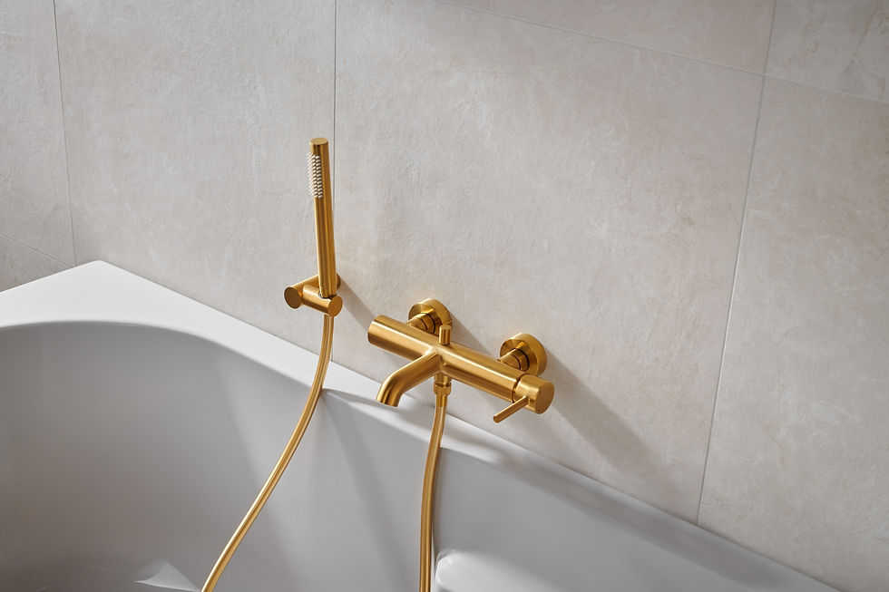 Миниатюра: MOZA BRUSHED GOLD змішувач для ванни з точковим душем