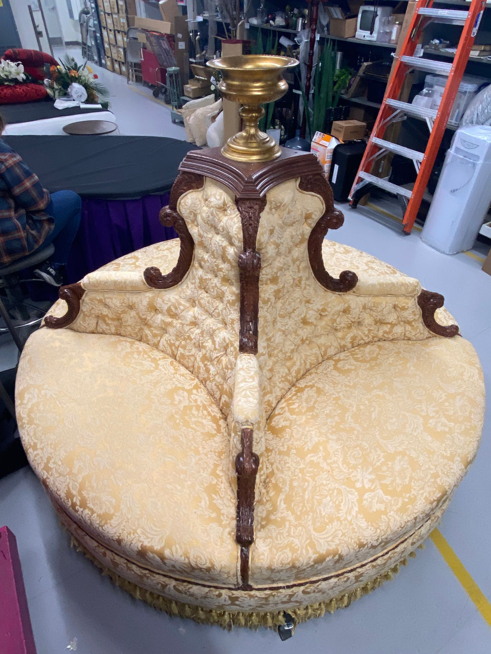 Circular Settee