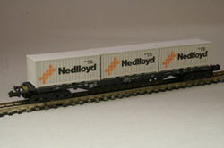 Minitrix 13629 Nedlloyd 3x container