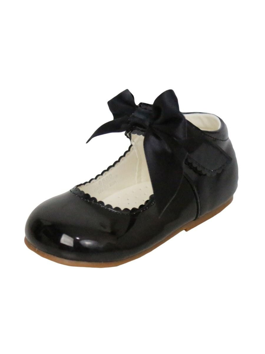 Girls Black Hook And Loop Shoes With A Bow