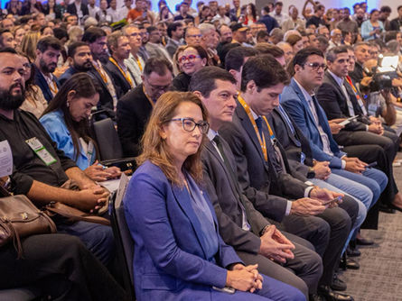 Reforçando compromisso com municipios, Deputada Débora Almeida participa do Congresso da Amupe e celebra conquistas em todo o estado 