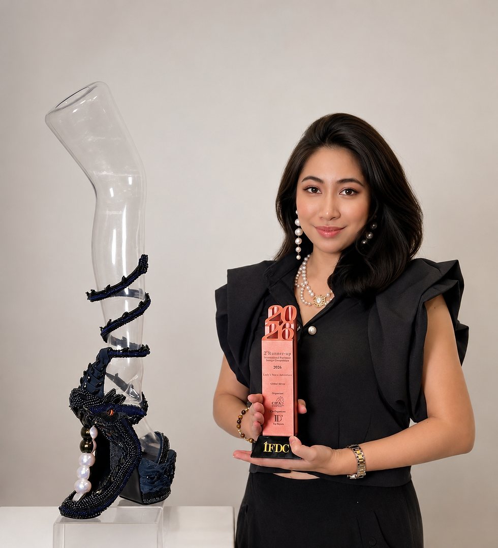Karen with IFDC Trophy_