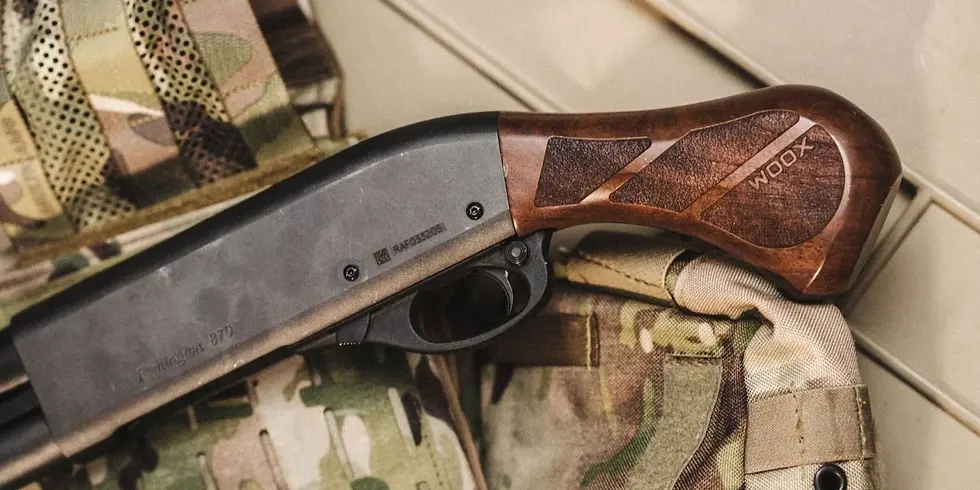 Thumbnail: WOOX Gladiatore Club Grip + Fore End Kit Walnut – pump-action shotgun kit