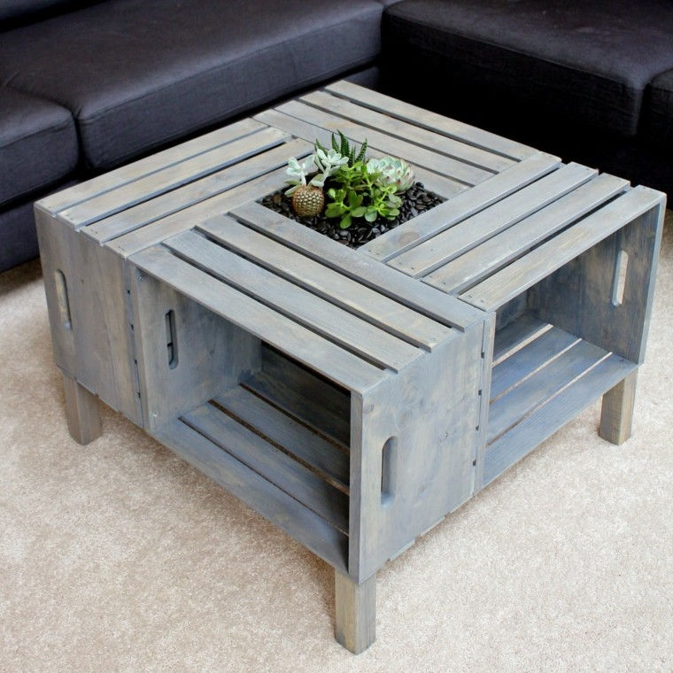 Mesa de cajas de madera
