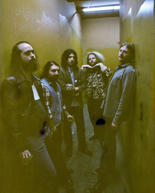 Sounds Grave Flowers Bongo Band, Down Man