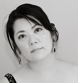 Azusa's BIO | Piano and Azusa