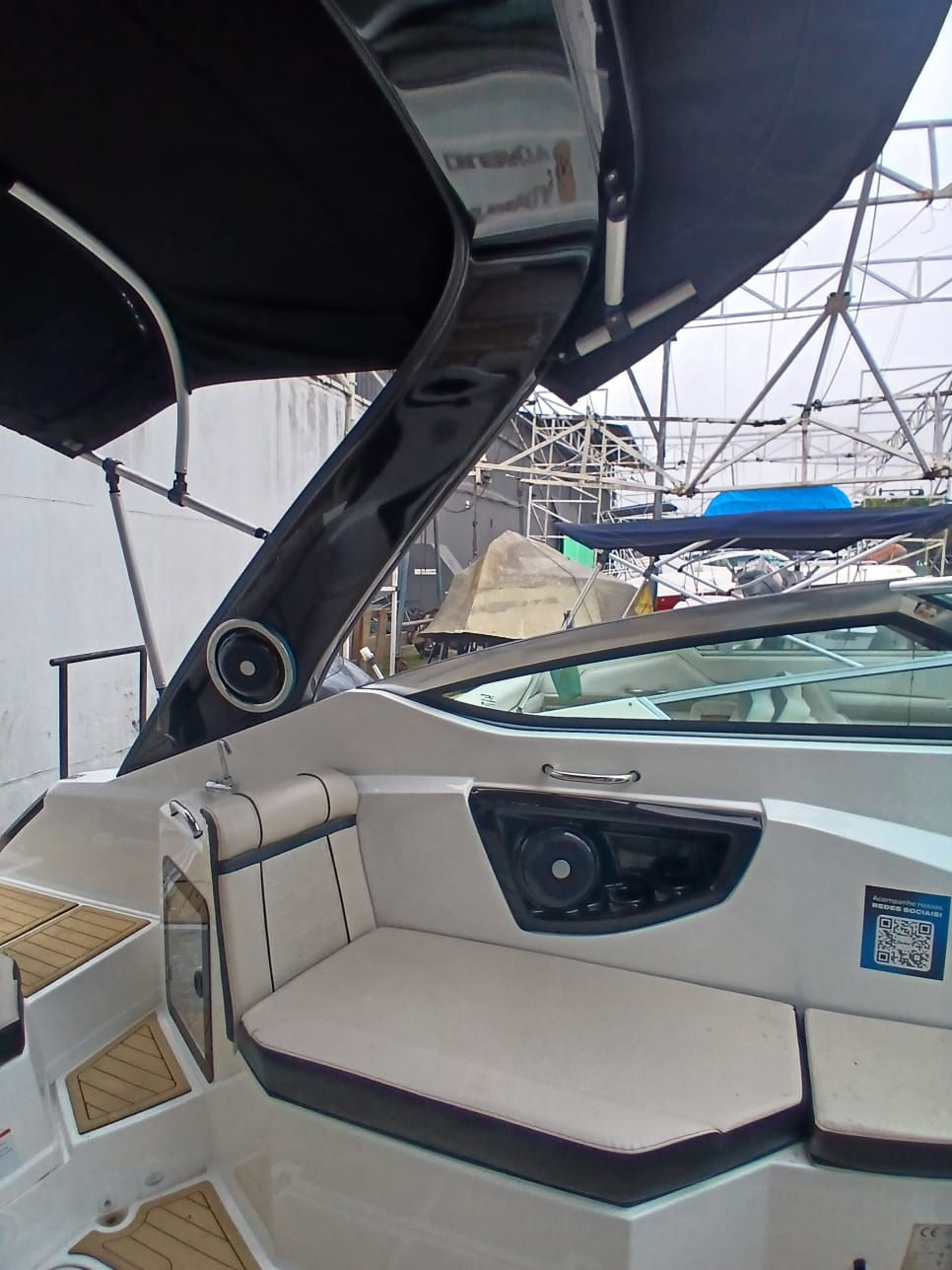Miniatura: LANCHA FOCKER 242 Mercruiser 4.5 250 HP BRAVO 3, CARRETA RODOENCALHE COM 50 HRS