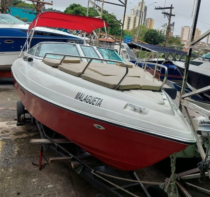 Miniatura: Lancha Phantom 240