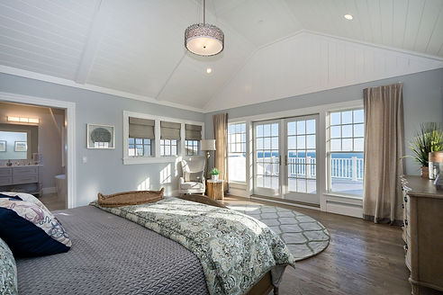 42Coastline Bed2.jpeg