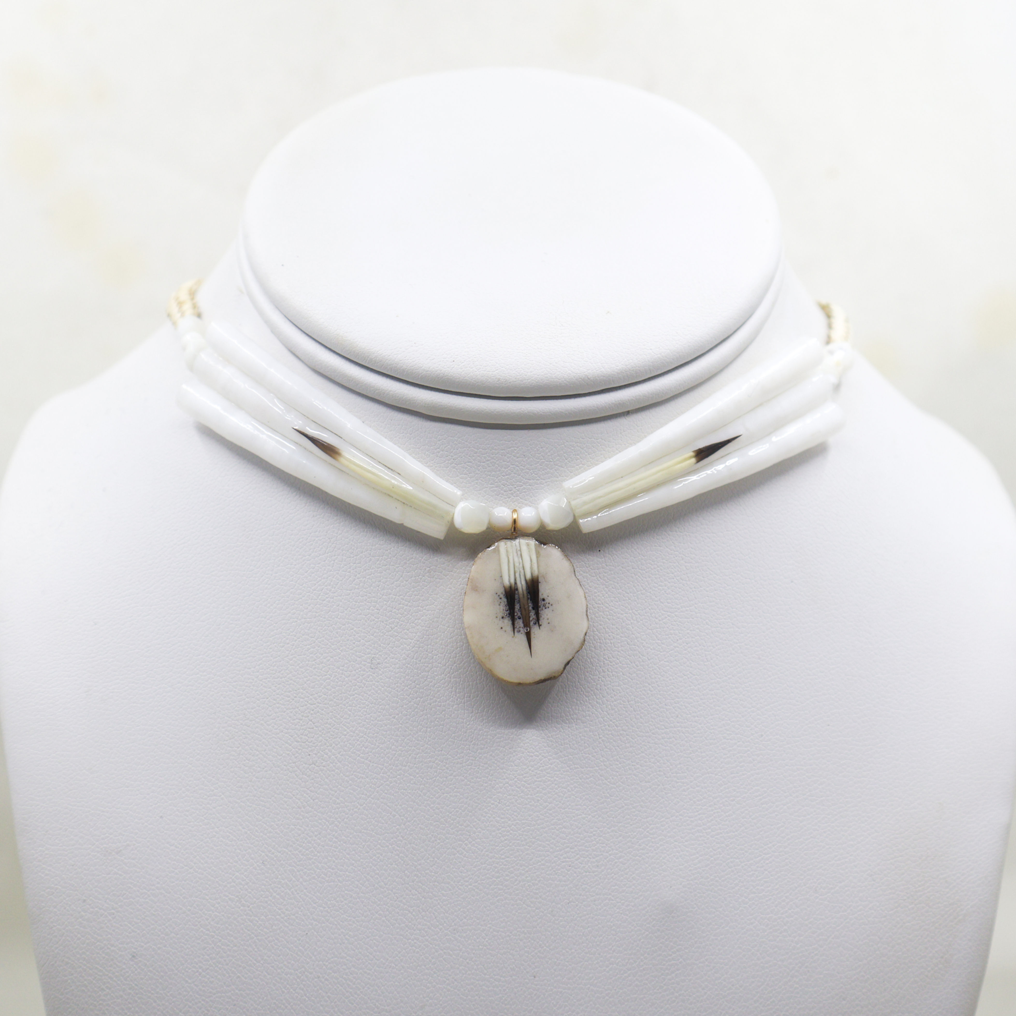 Elk Bear grass Choker