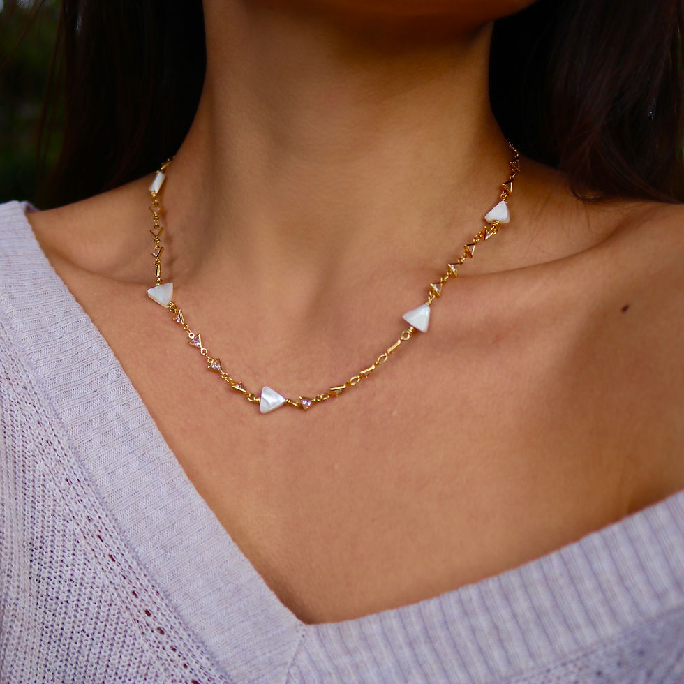 Thumbnail: Sturgeon Pearl Necklace