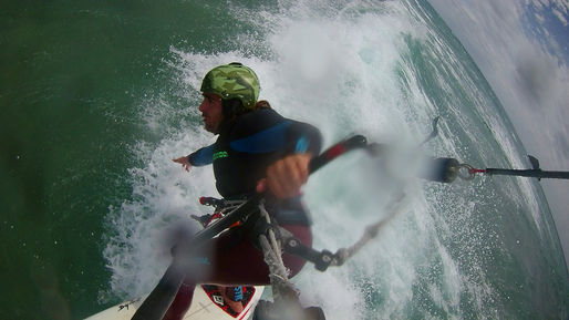 iko school kitesurfing instructor guide and rent in okinawa . if you expert to intermediate or begin