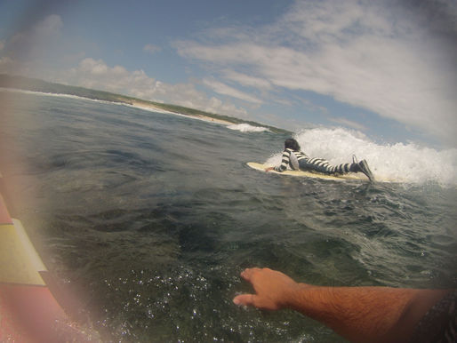 SURFING SCHOOL GUIDE TOURE IN OKINAWA . BOOKING YOUR WATERSPORT HOLIDAY IN OKINAWA COME STAY AND PRA