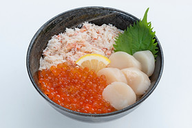 かにいくら帆立丼 ¥2200.JPG