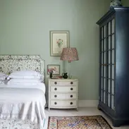 Bedroom design paint painting colour color elegant fun stylish clean simple home