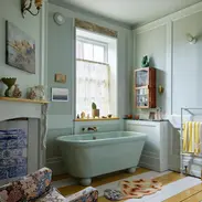 Bathroom design paint painting colour color elegant fun stylish clean simple home