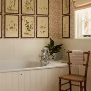 Bathroom design paint painting colour color elegant fun stylish clean simple home