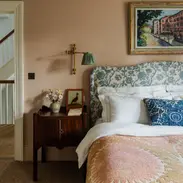 Bedroom design paint painting colour color elegant fun stylish clean simple home