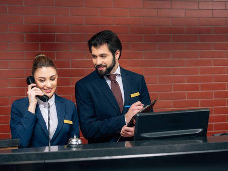 Reemplazo del servicio de vigilancia por conserjes, porteros, recepcionistas en Propiedad Horizontal
