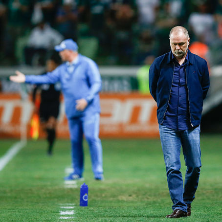 Mano Menezes é um mau investimento, hoje