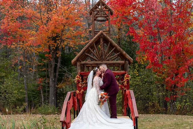 Maine Wedding Photographer - TL Barn