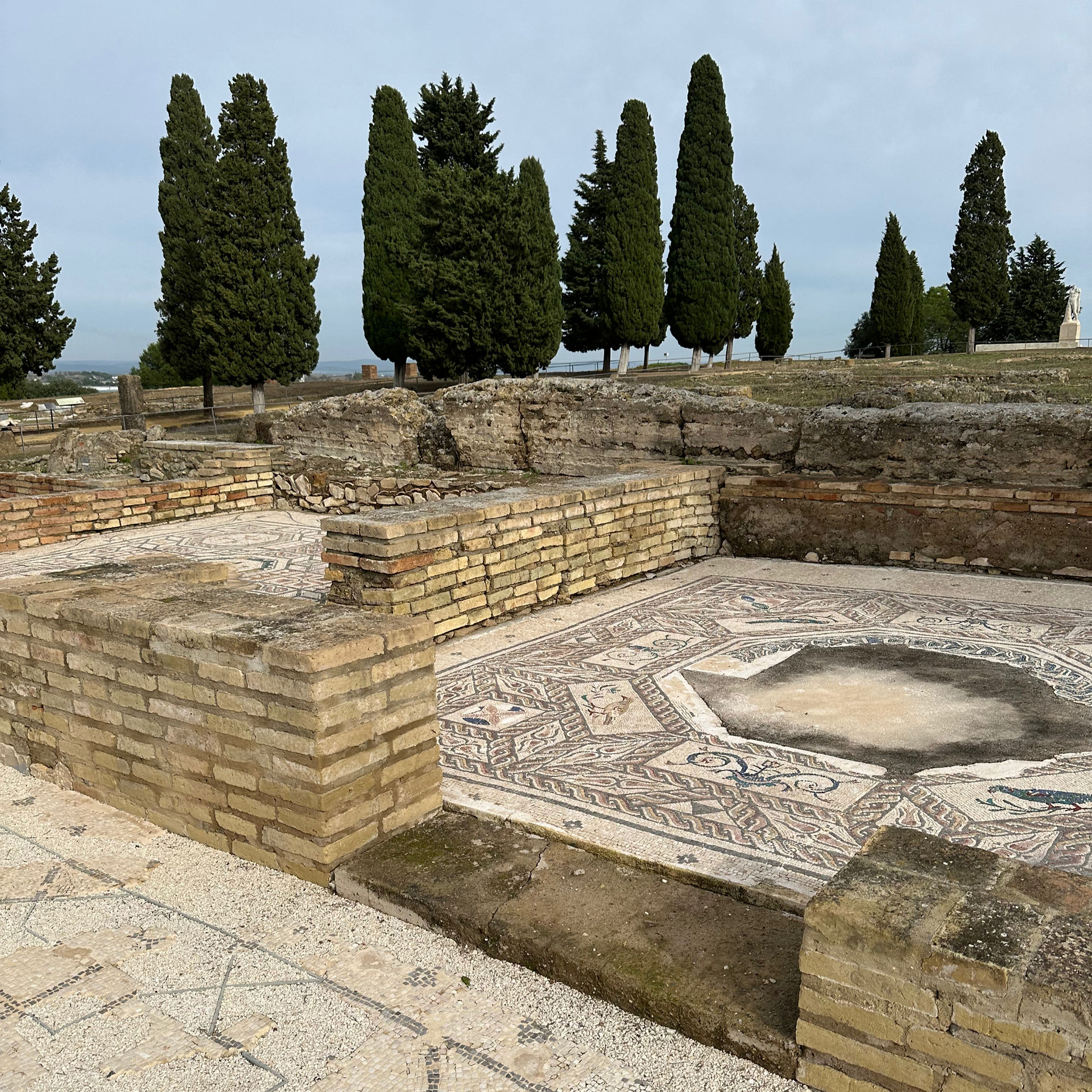 Dwelling rooms with mosaic floors, Itálica
