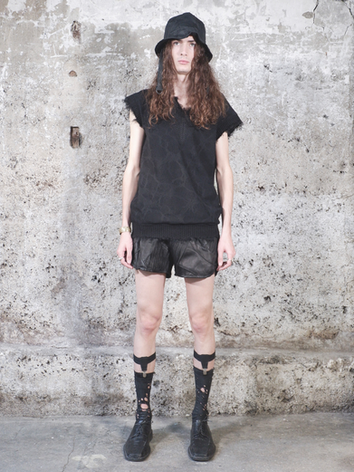 SANDRINE PHILIPPE SPRING SUMMER 2023 AVANT GARDE ARTISANAL DARK FASHION HANDMADE IN PARIS 