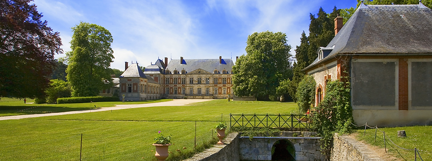 PERSPECTIVE SUR DOUVES, PARC ET CHATEAU.png