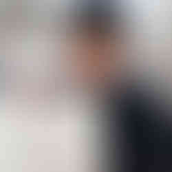 teaching chinese students about mental health, yoga, wellbeing, confidence and wellbeing