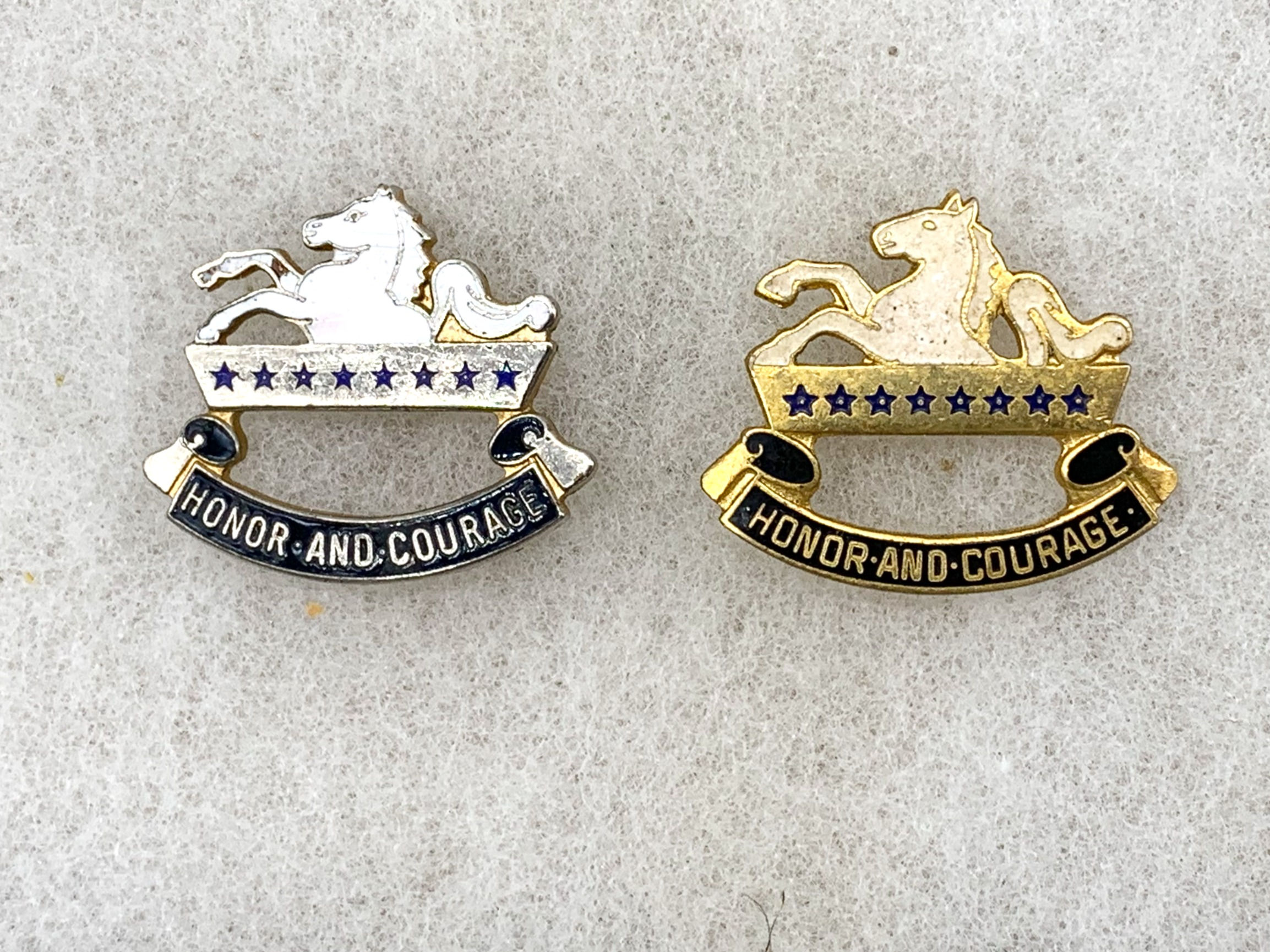 US Army 8th Cavalry Regiment DUI Crests