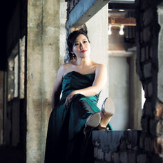 在月光與思念之間——洪美楓的聲音旅程與靈魂呢喃