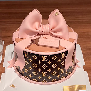 Louis Vuitton Theme Cake