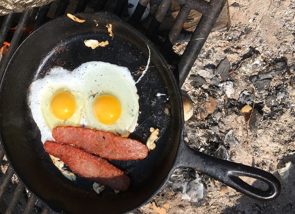 campsite breakfast at True North Basecamps Minnesota