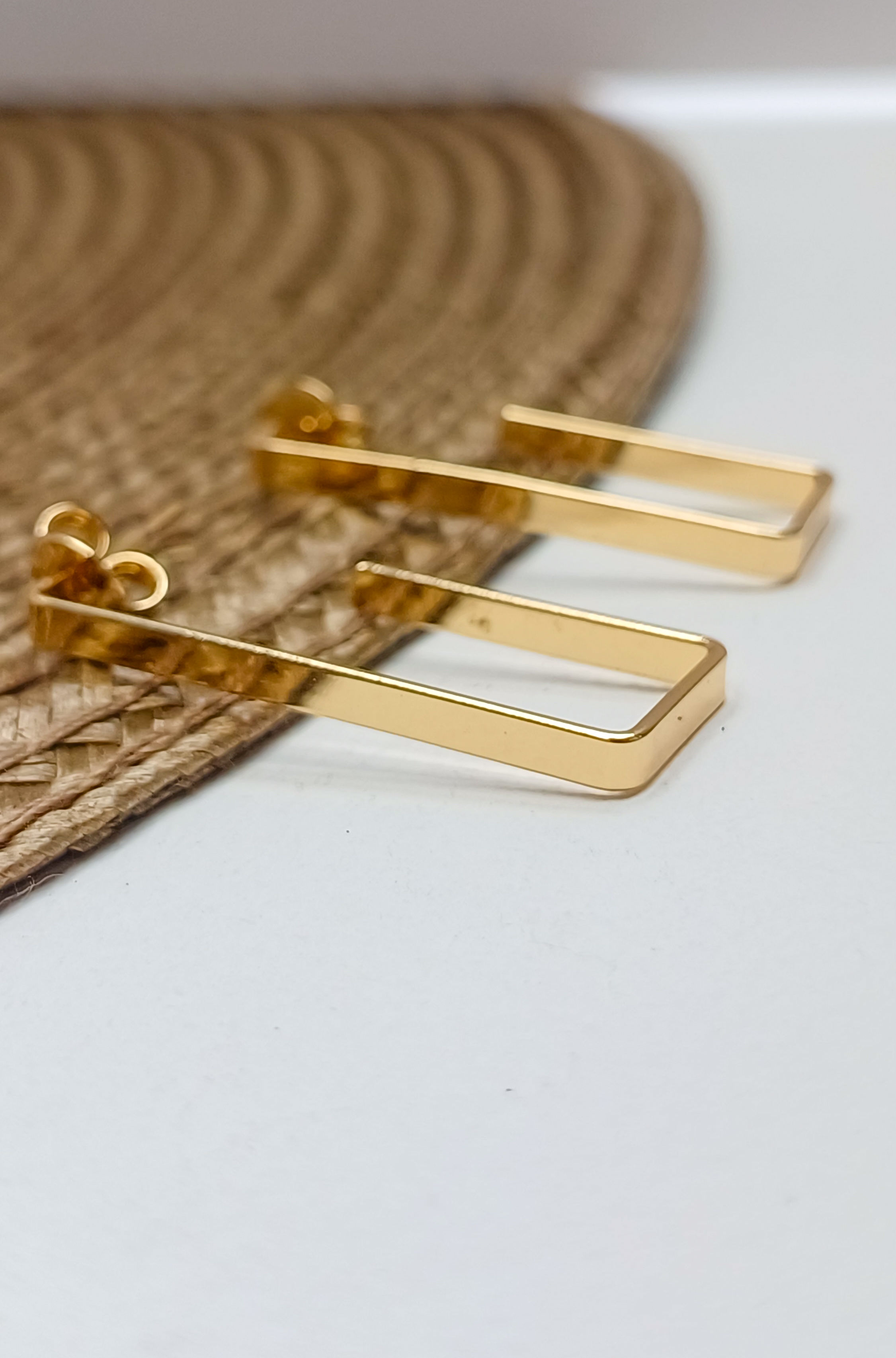 Brinco Retangular Médio