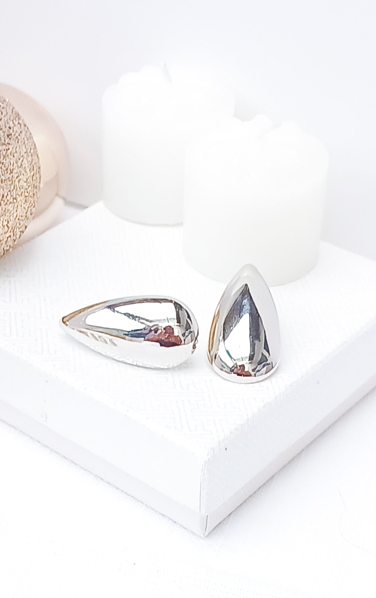 Brinco Gota Alongada em Aço Prata