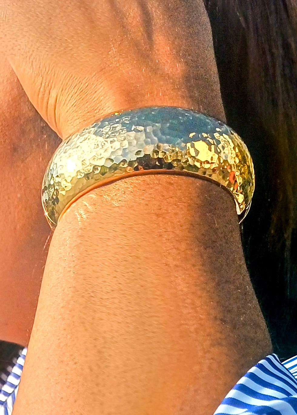 Miniatura: Bracelete Tubular Dourado Texturizado